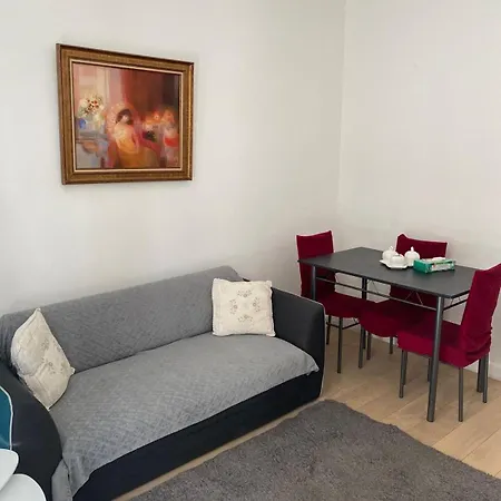Moderne Avec Terrasse - Avenue Foch, 75016 Apartment *